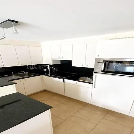 Apartment Charming In *